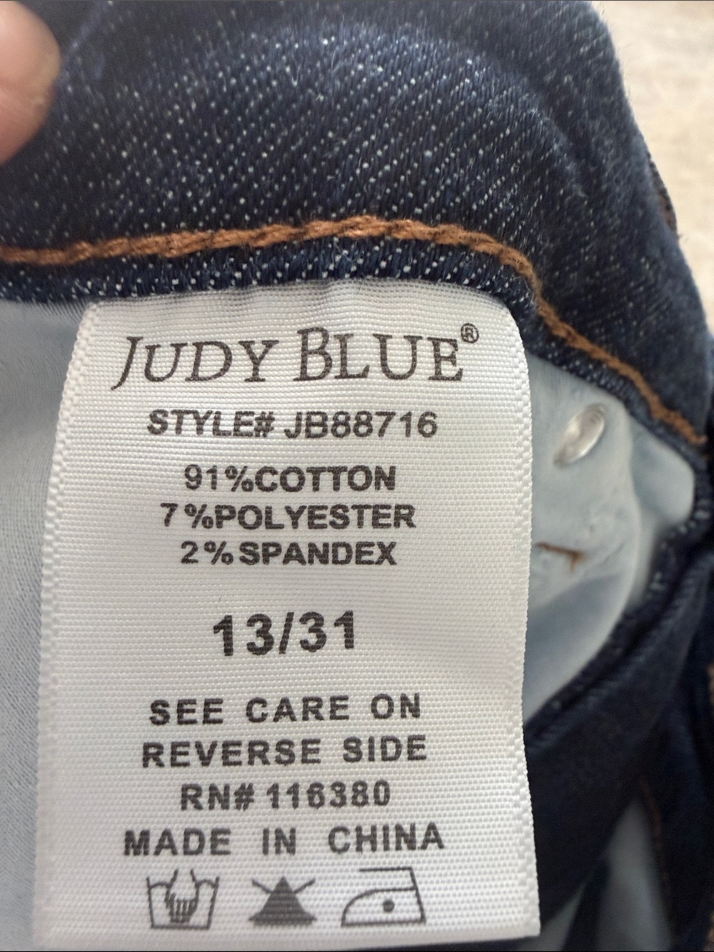 Judy Blue NWOT Wide Leg Cropped Women’s Jeans 31 - Picture 10 of 10